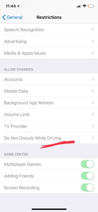 text message restrictions while driving on iphone